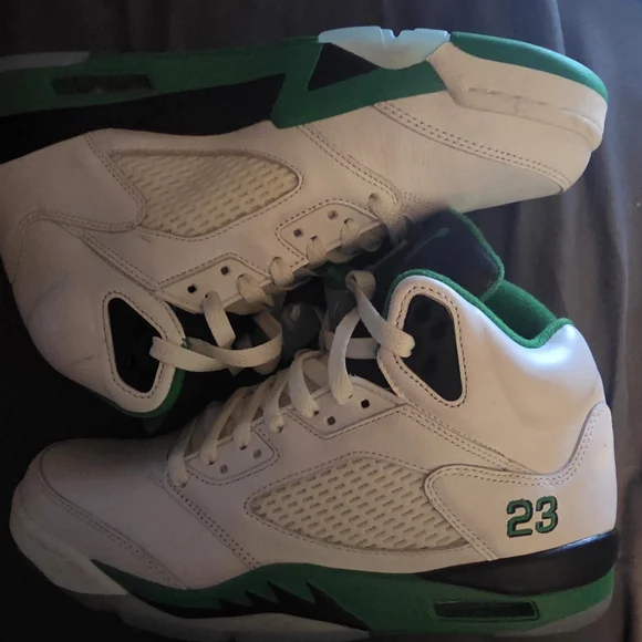 Air Jordan 13 Retro Lucky Green Mens 9.5 Women's 11 Shoes - Picture 4 of 9